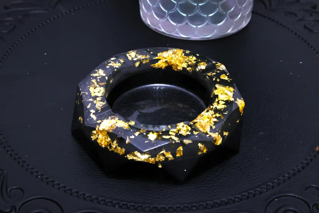 Cendrier Géométrique Noir/Or