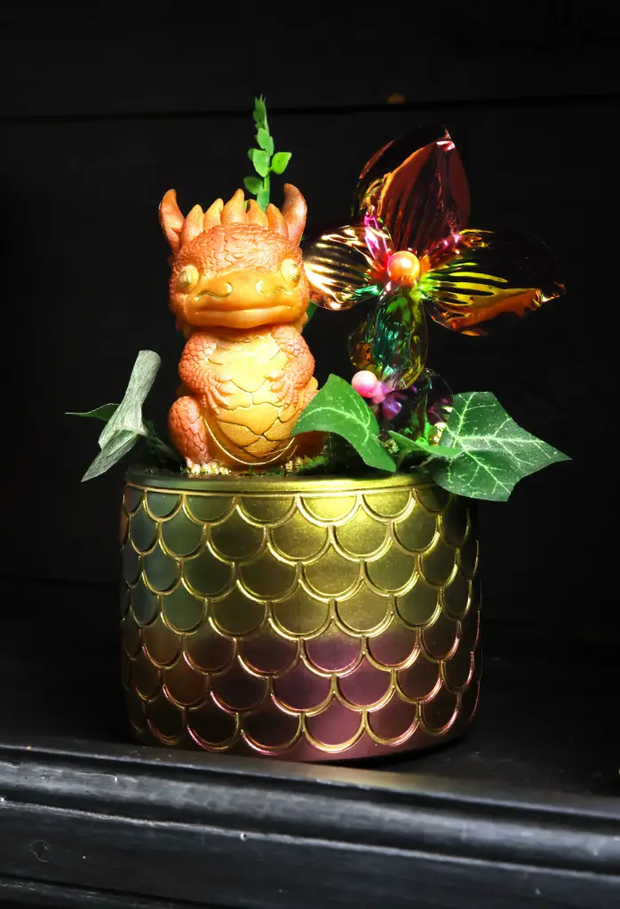 Figurine Drago Orange/Jaune