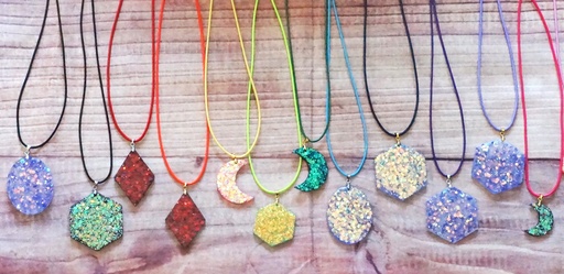 Pendentif pailleté